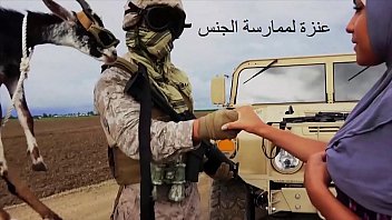 Военные трахают арабскую женщину на службе